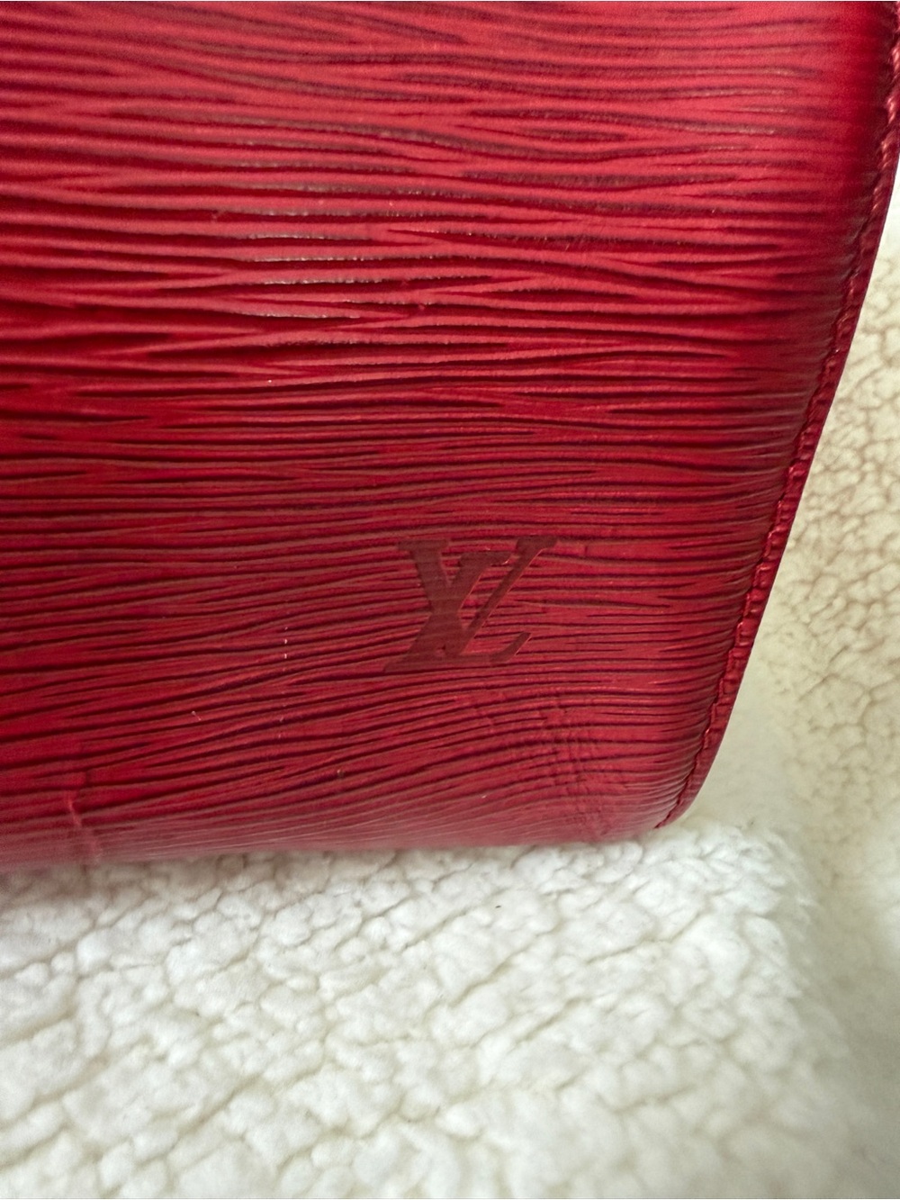 Louis Vuitton Red Epi Leather Small Satchel with Gold Hardware - Picture 6 of 8